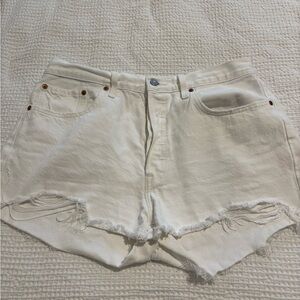 Levi’s Premium High-Rise White Shorts – Size 32